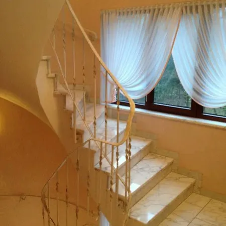 Sonnenhof Szálloda 4*